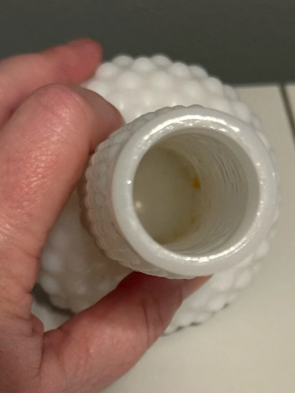 N/A vintage hobnail